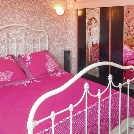 In Holiday home Tourbes